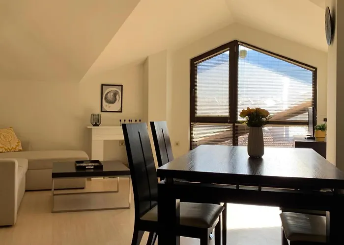 Central Art Apartment In Bansko With Mountain View * Банско